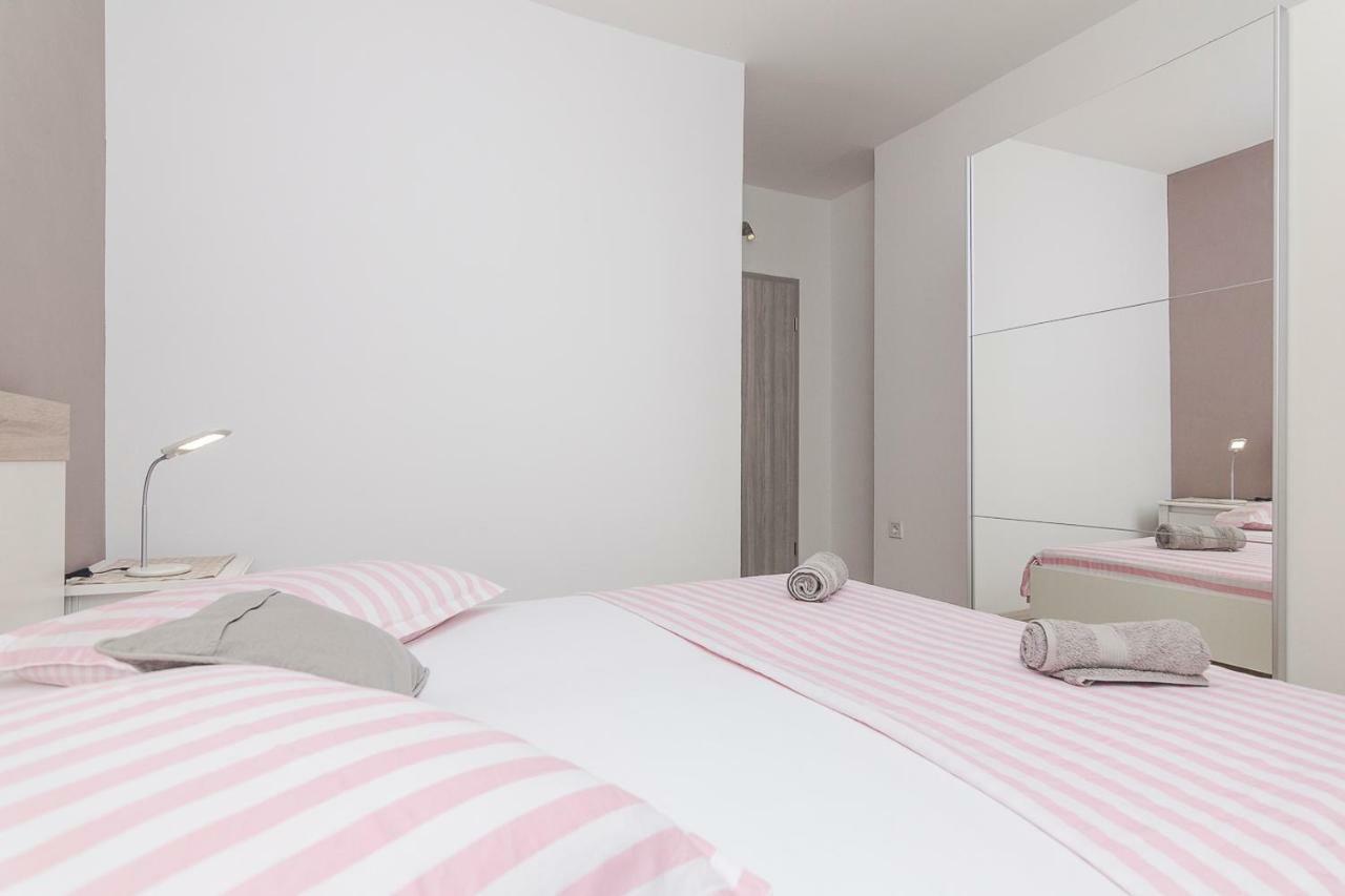 Apartments A&B Makarska Exterior photo